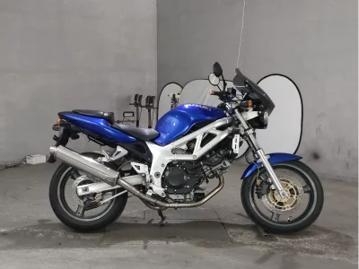 Suzuki SV400
