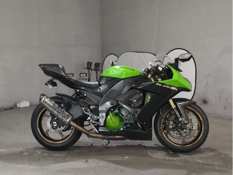 Kawasaki ZX-10R лот № 7103 оценка 4  с аукциона в Японии