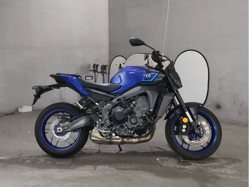 Yamaha MT-09 Y-AMT лот № 8262 оценка 6  с аукциона в Японии
