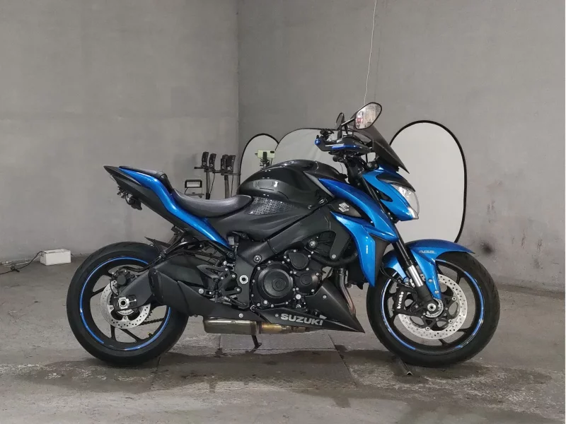 Suzuki GSX-S1000 лот № 7270 оценка 4  с аукциона в Японии