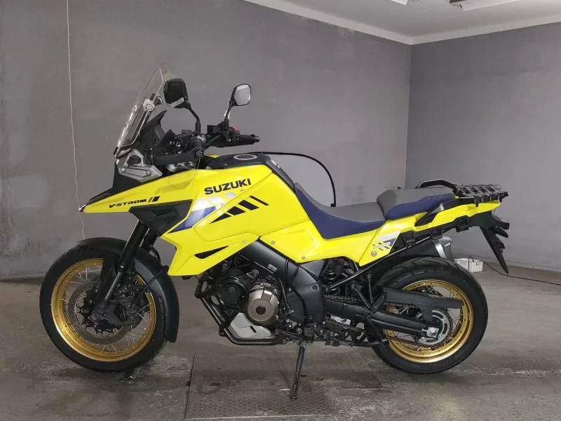 Suzuki V STROM 1050XT