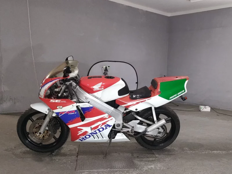 Honda NSR250R-1