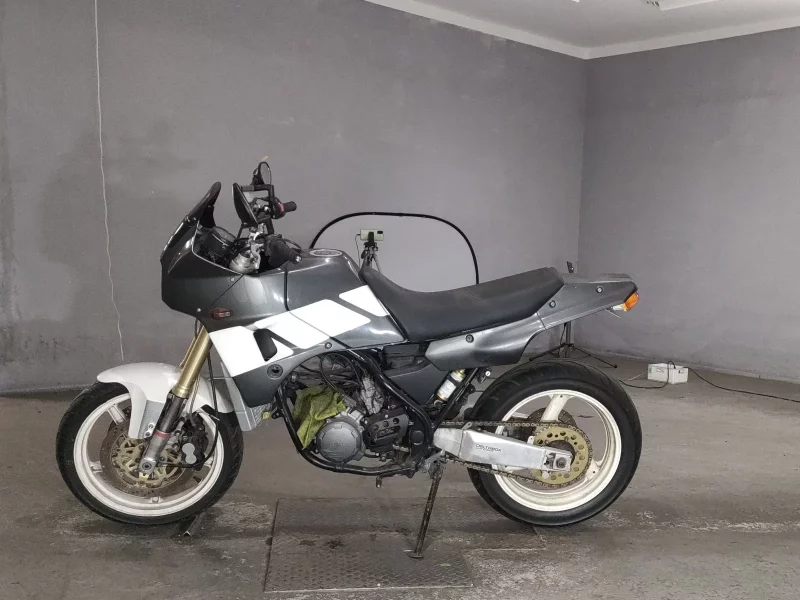 Yamaha TDR250