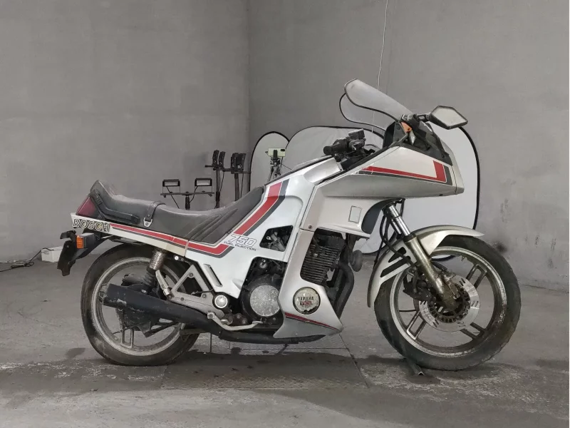 Yamaha XJ750D