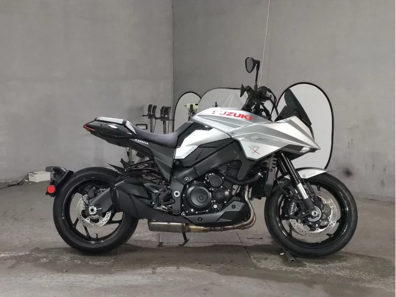 Suzuki KATANA лот № 8370 оценка 4.5  с аукциона в Японии