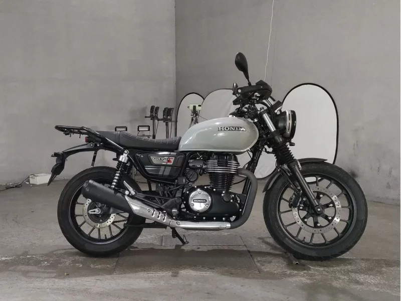 Honda GB350S лот № 8471 оценка 4  с аукциона в Японии