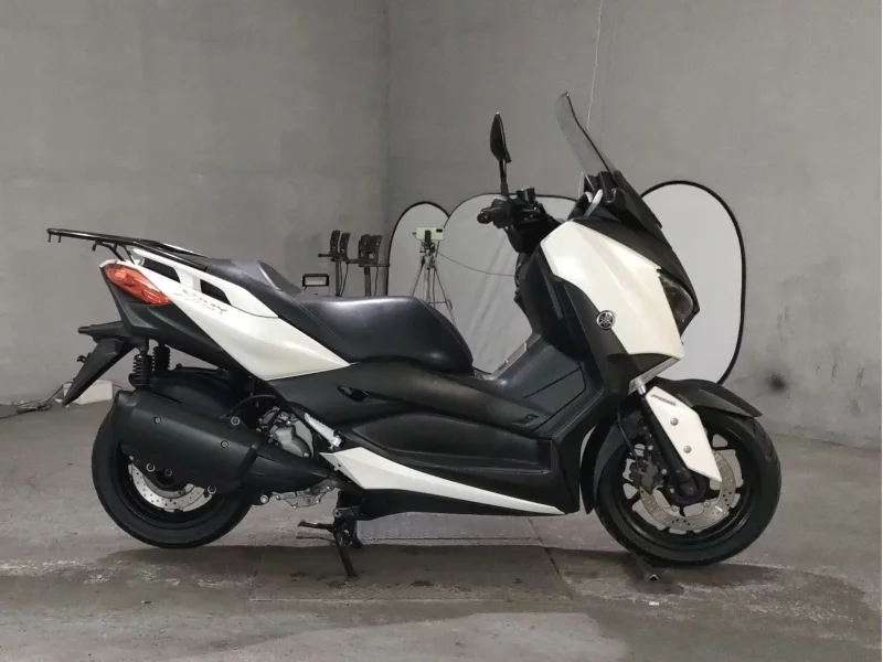 Yamaha X-MAX250 лот № 7515 оценка 4  с аукциона в Японии