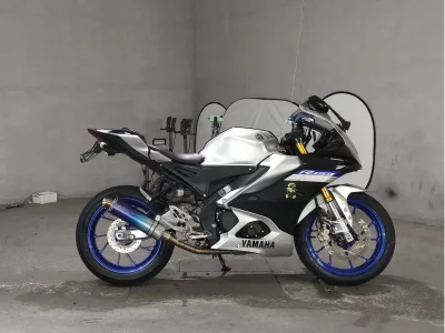 Yamaha YZF-R15M
