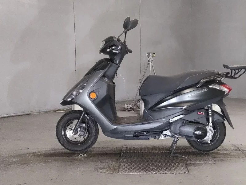 Yamaha AXIS Z