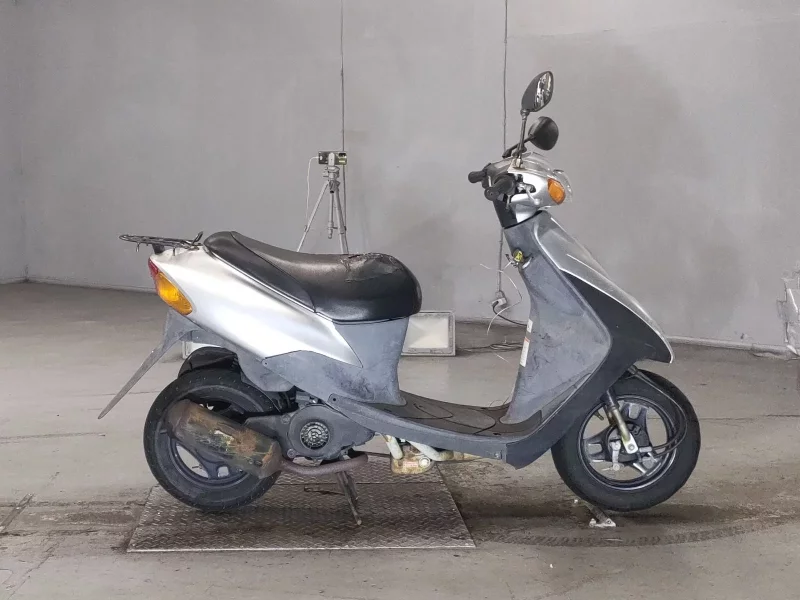 Suzuki LET S2