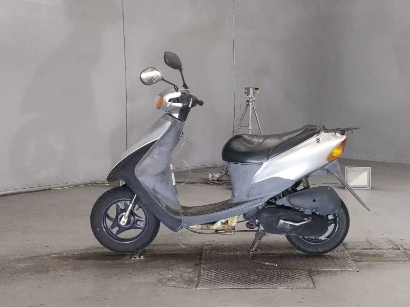 Suzuki LET S2