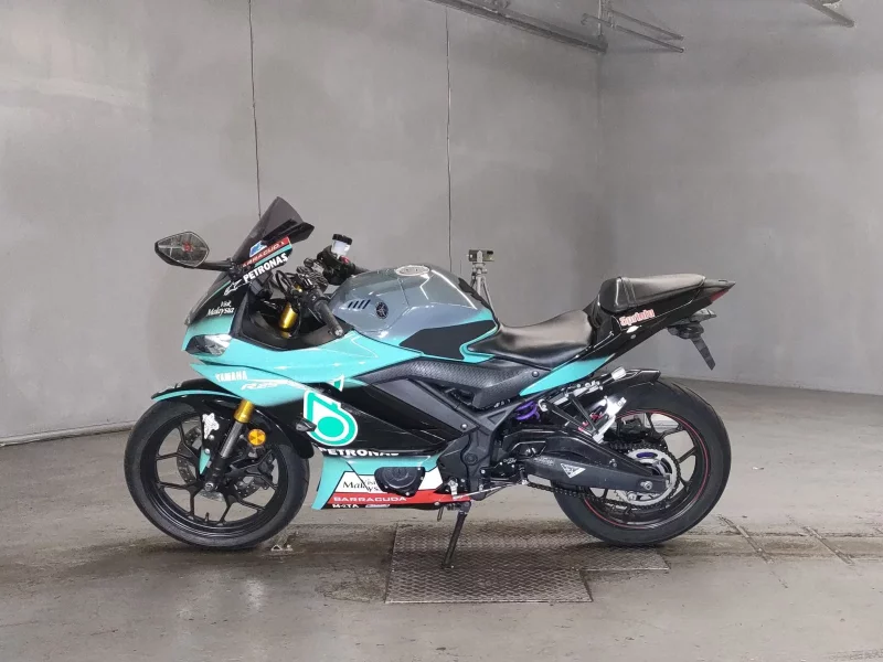 Yamaha YZF-R25