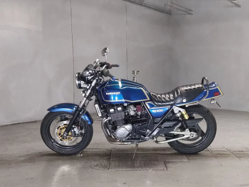 Kawasaki ZRX400