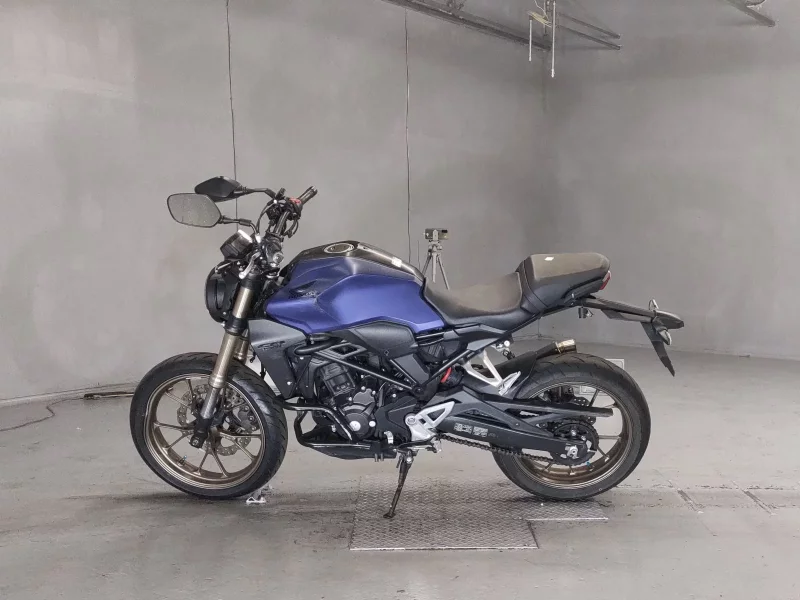 Honda CB250R