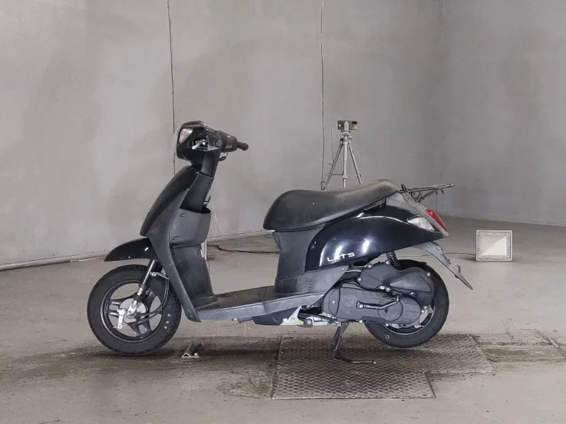 Suzuki LET S