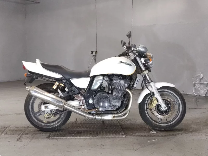 Suzuki INAZUMA 400