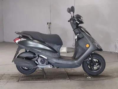 Yamaha AXIS Z