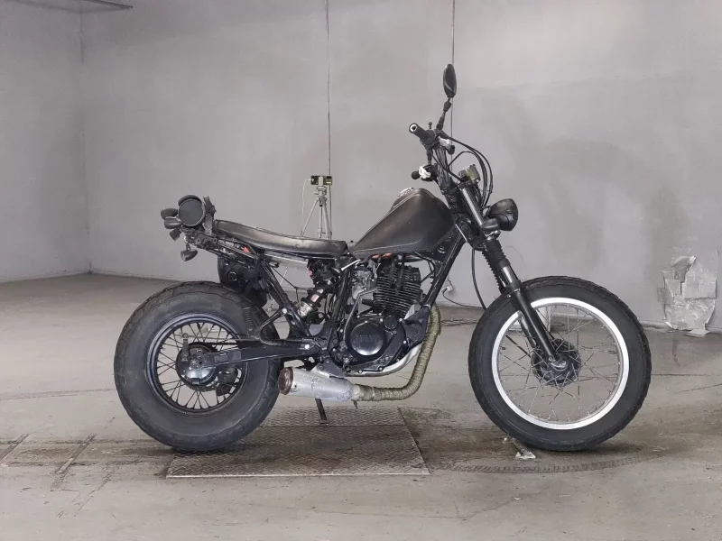 Yamaha TW200