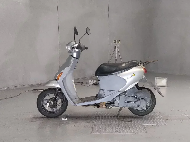 Suzuki LET S4