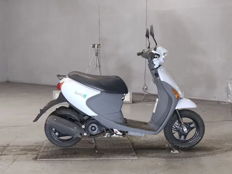Suzuki LET S4