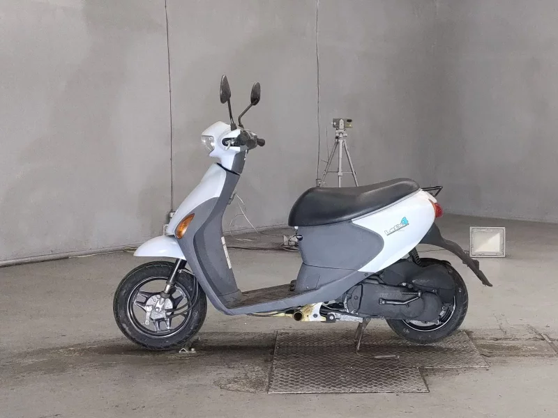 Suzuki LET S4