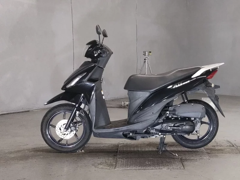 Suzuki ADDRESS V110