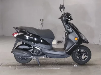 Yamaha AXIS Z