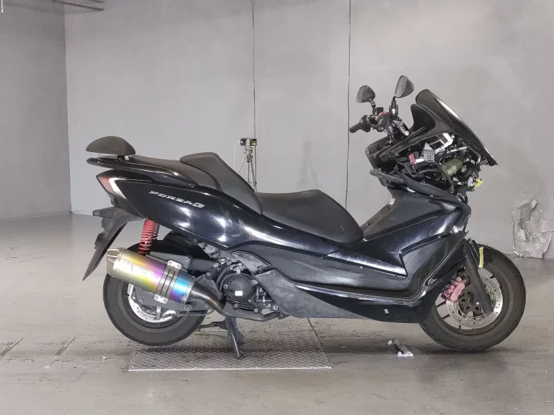 Honda FORZA