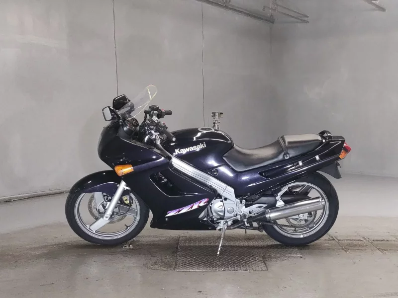 Kawasaki ZZR250