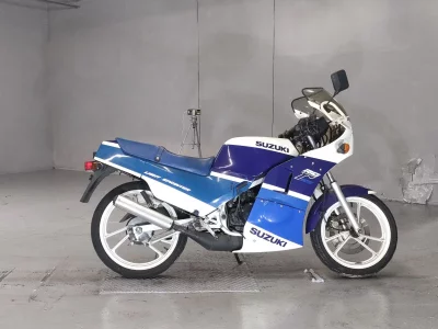 Suzuki RG125