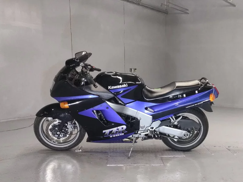Kawasaki ZZR1100