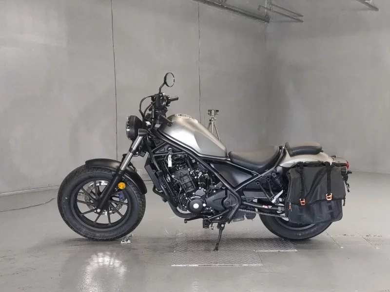 Honda REBEL