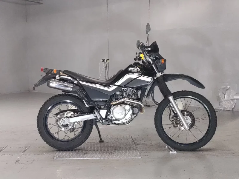 Yamaha SEROW 225W