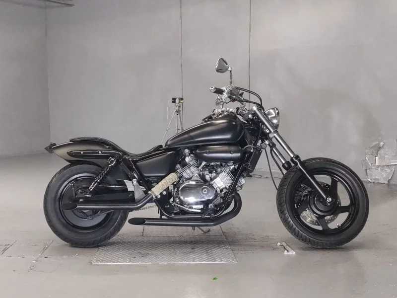 Honda MAGNA 250
