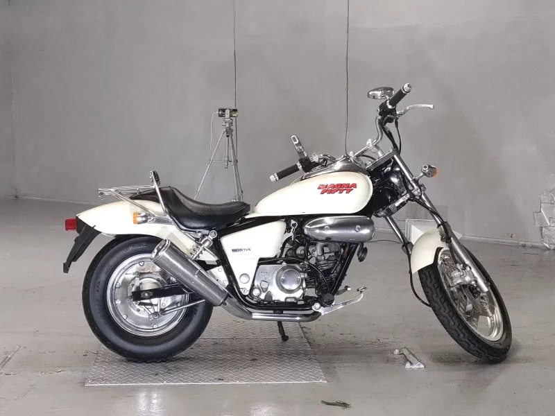 Honda MAGNA 50