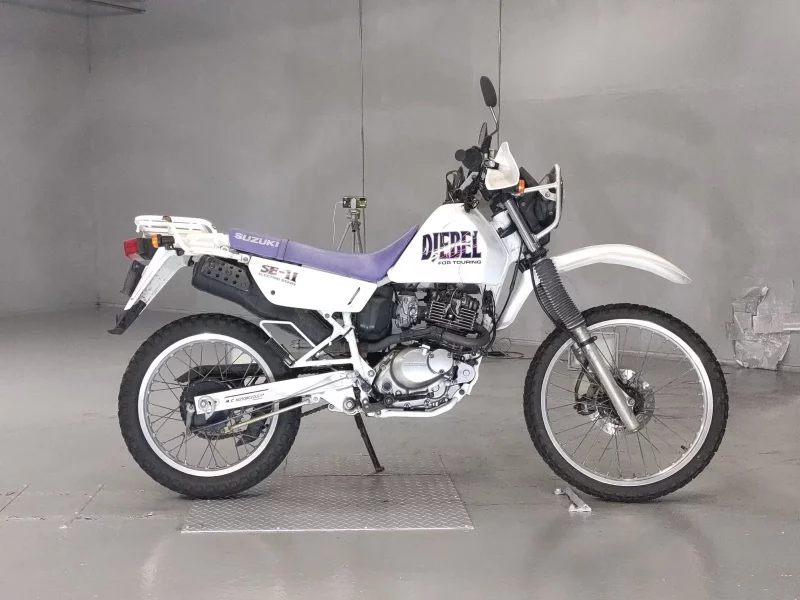 Suzuki DJEBEL200