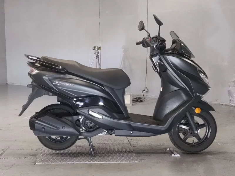 Suzuki BURGMAN STREET 125