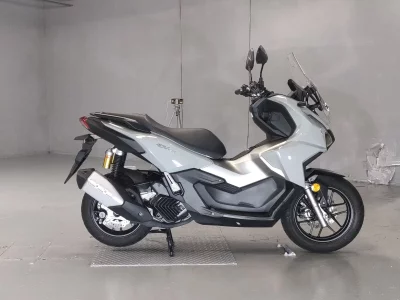Honda ADV160