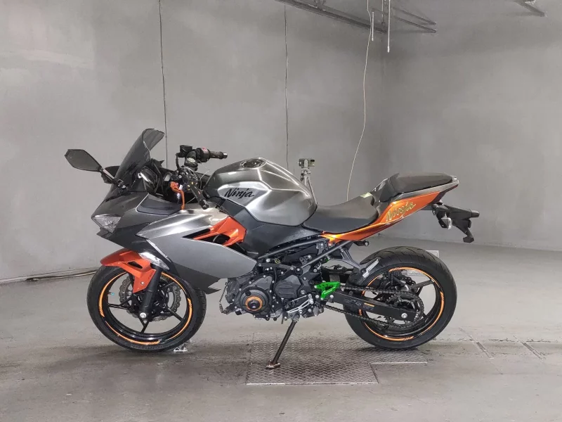 Kawasaki NINJA400