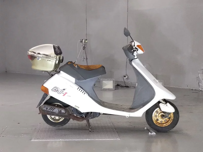 Honda DJ