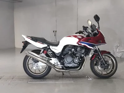 Honda CB400SFV-4 BOLDOR 2019