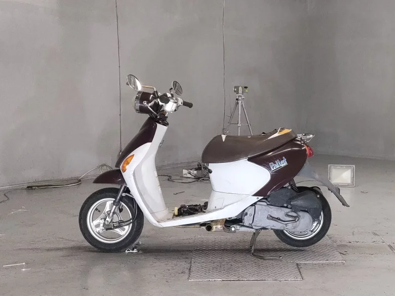 Suzuki LET S4