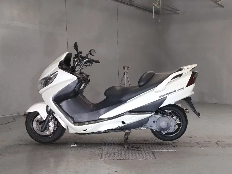 Suzuki SKYWAVE 250S