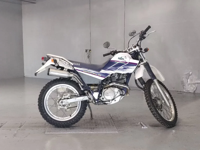 Yamaha SEROW 225W