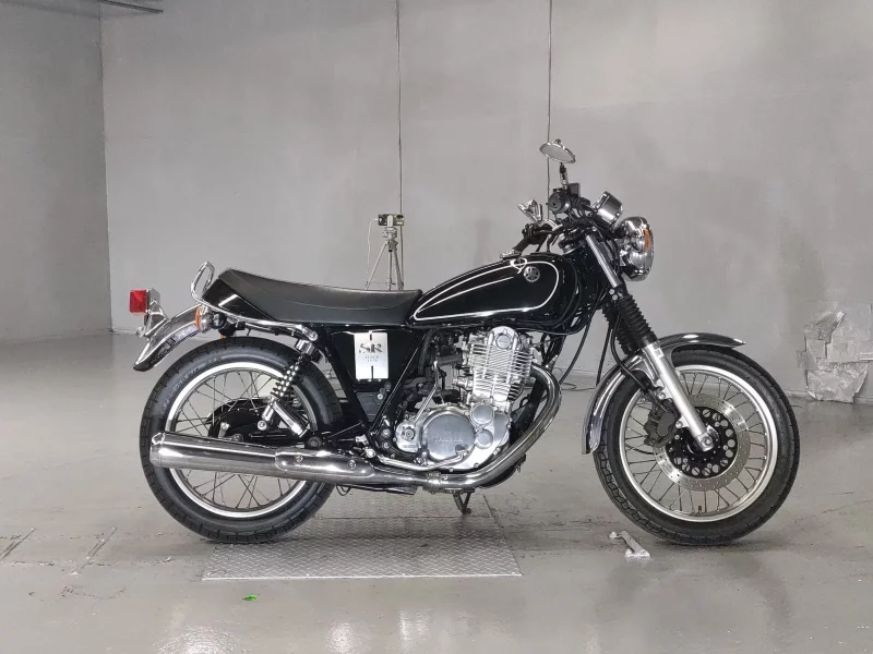 Yamaha SR400-1