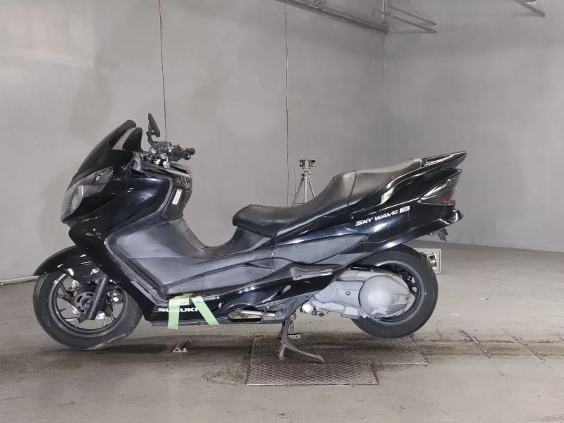 Suzuki SKYWAVE 250S