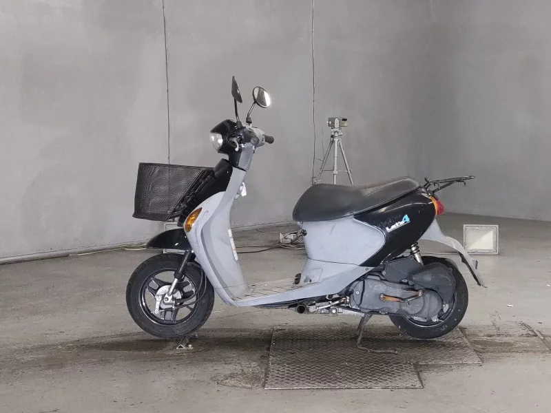 Suzuki LET S4