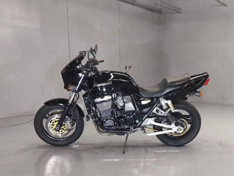 Kawasaki ZRX1100