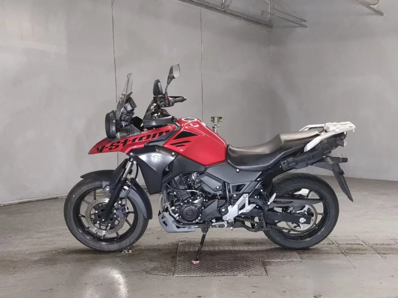 Suzuki V STROM 250