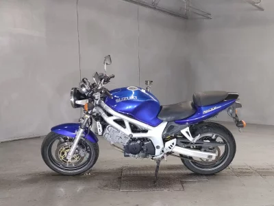 Suzuki SV400
